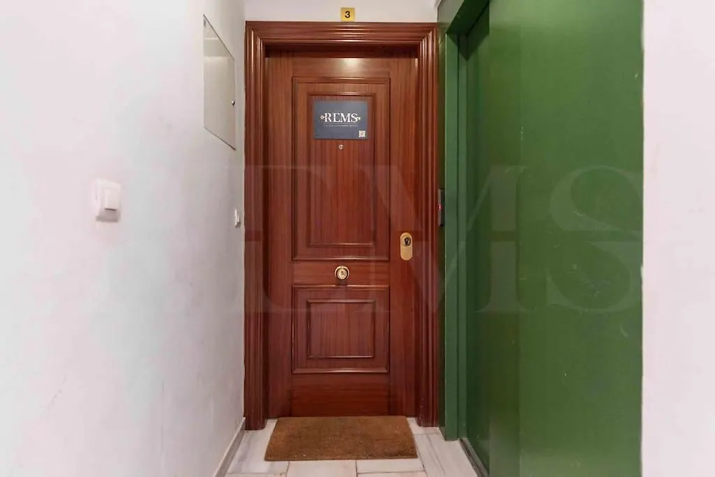 Cozy Apartment Near Plaza De La Merced By Rems Málaga Spanje