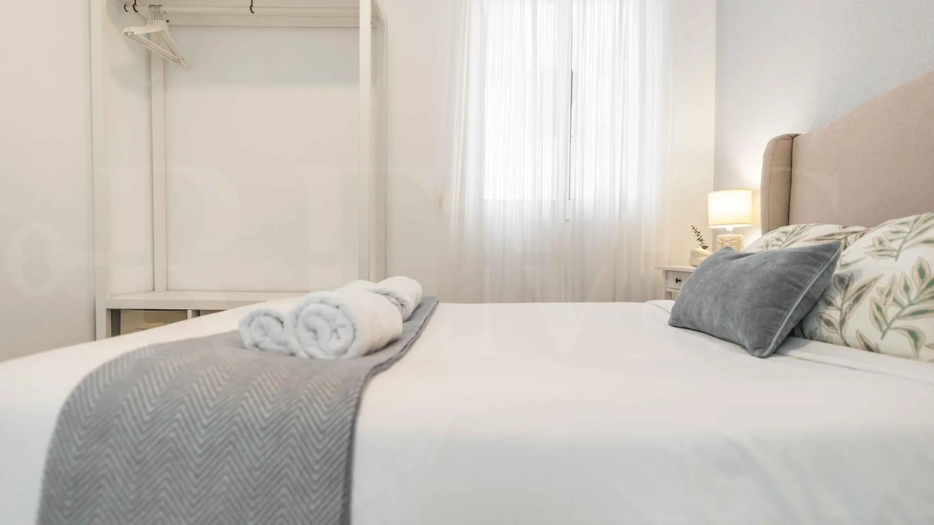 Cozy Apartment Near Plaza De La Merced By Rems Málaga 0*,  Spanje